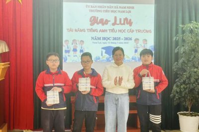 TRAO GIẤY CHỨNG NHẬN VÀ PHẦN THƯỞNG TẠI GIAO LƯU “TÀI NĂNG TIẾNG ANH TIỂU HỌC” CẤP TRƯỜNG